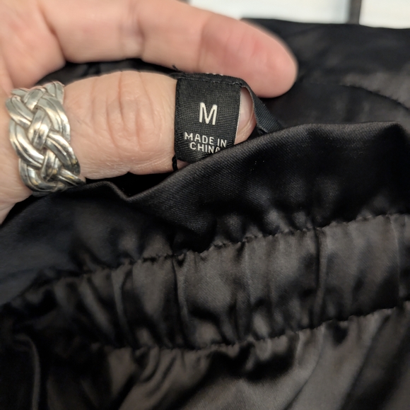 Women's Black Cargo Pants - Picture 11 of 15